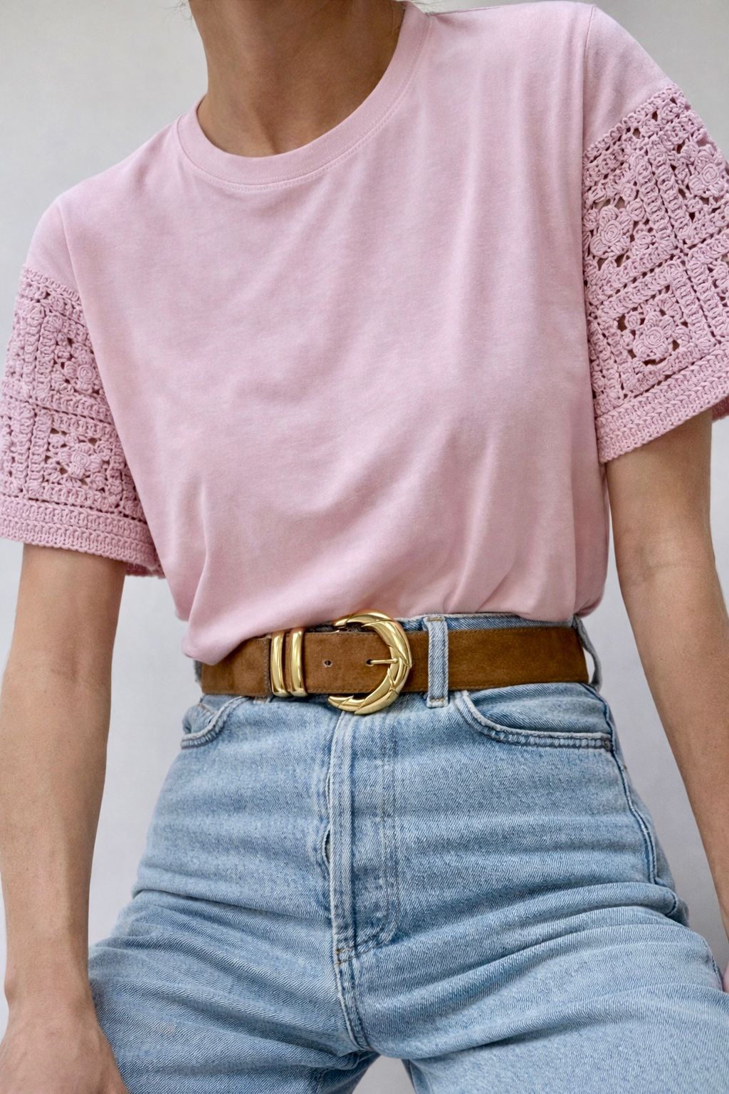 Camiseta Algodão/Malha Manga em Crochê